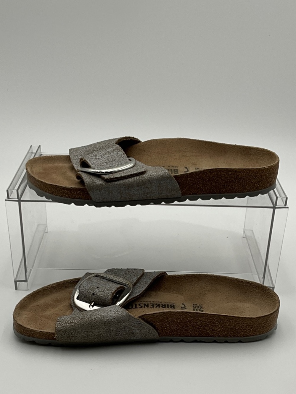 Birkenstock Silver Single Strap Suede Slide with Large Buckle 40 Wide fit - Picture 2 of 6